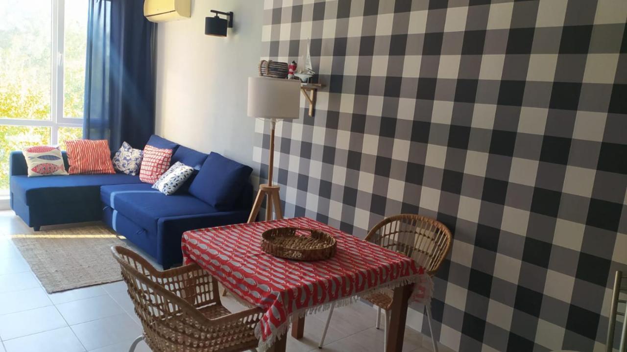 Pollo Resort, Summer Wind Apartaments Pantai Sunny Bagian luar foto